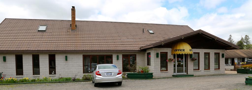 Arrowhead Innハンツビル エクステリア 写真