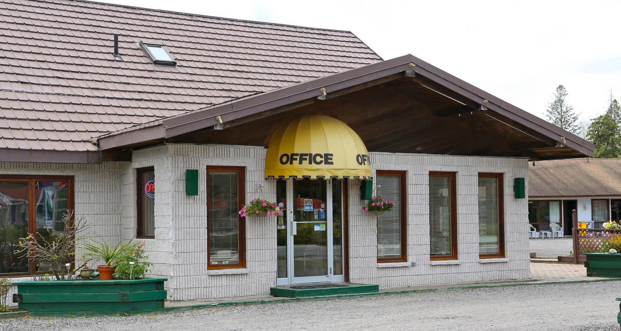 Arrowhead Innハンツビル エクステリア 写真